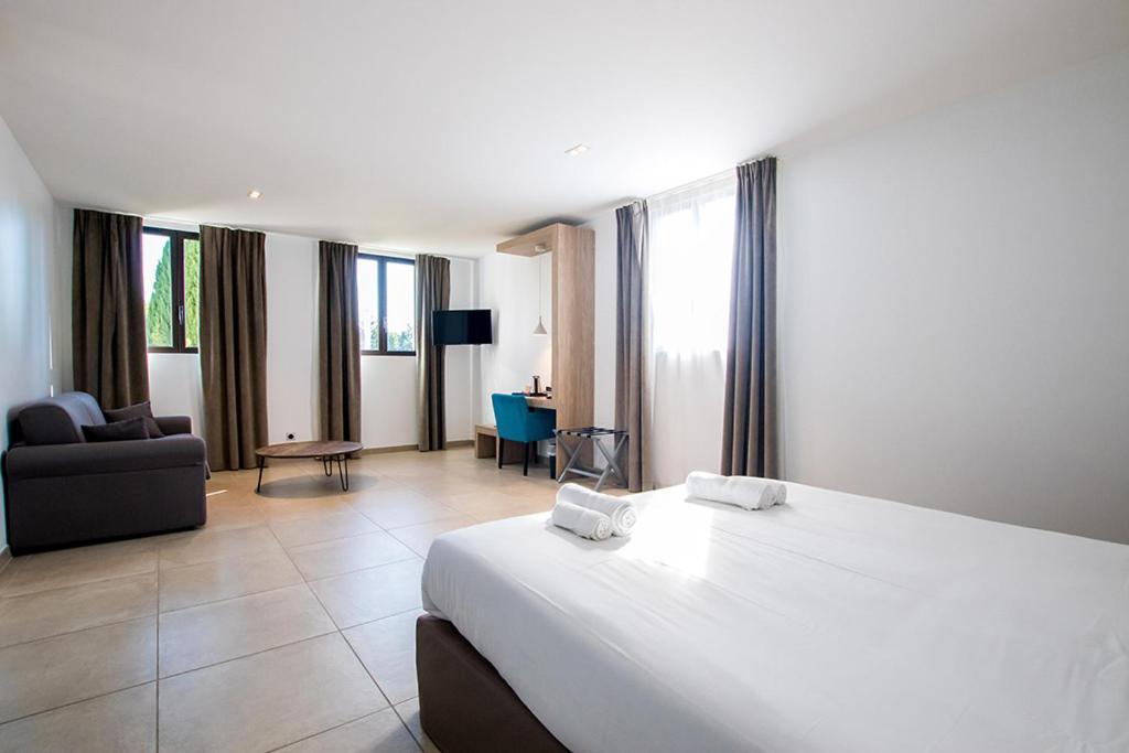 Hotel Du Cros D'Auzon Saint-Maurice-dʼArdèche Eksteriør billede